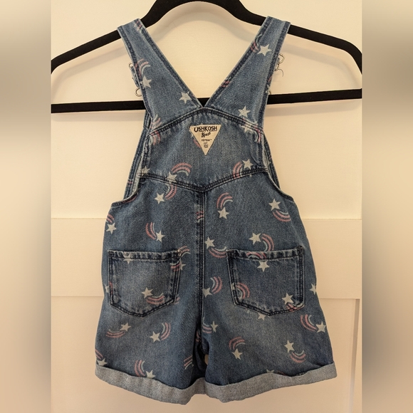 OshKosh B'gosh Rainbow And Stars 2T Denim Shortalls - Picture 6 of 6